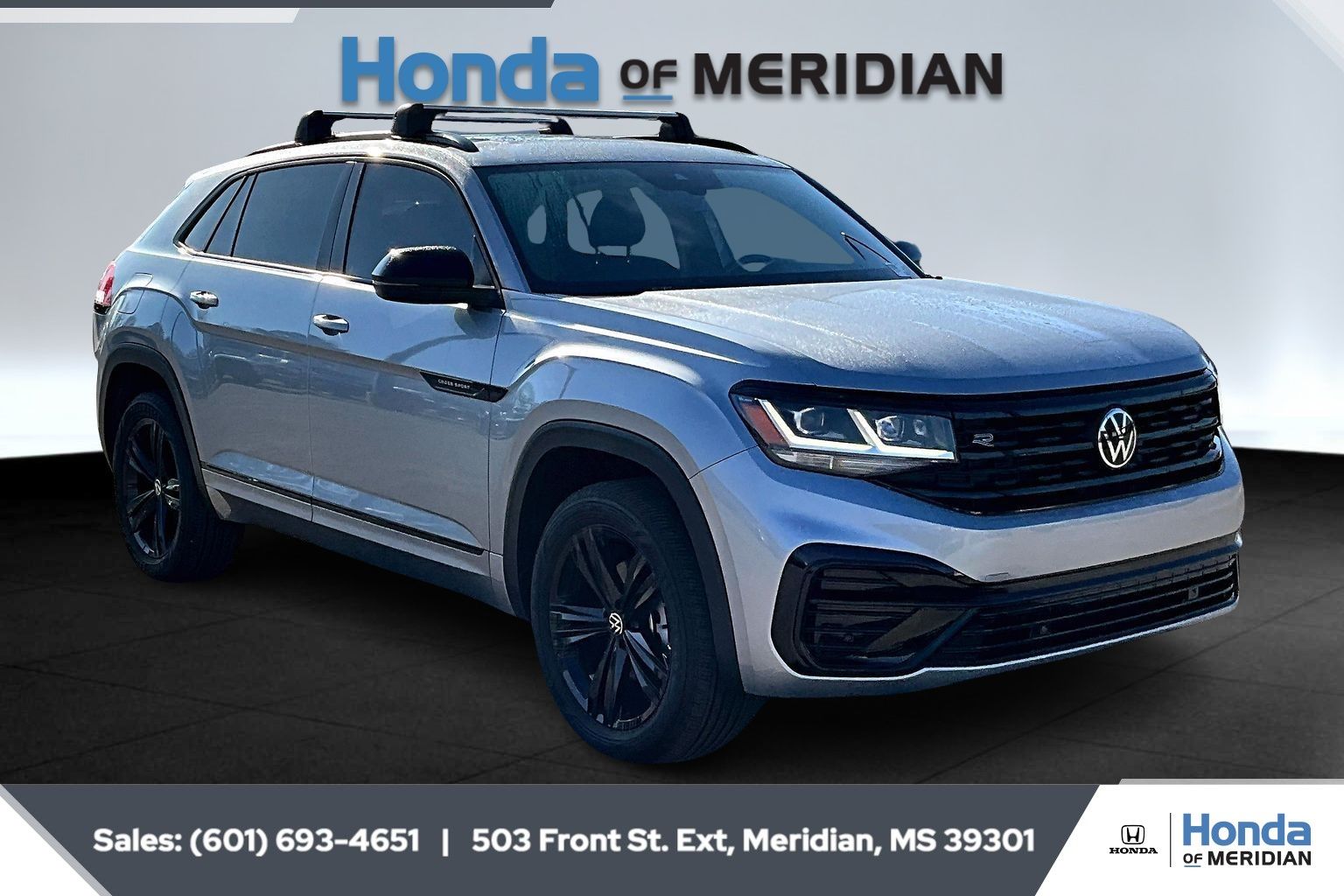 2023 Volkswagen Atlas Cross Sport SEL R-Line Black's photo