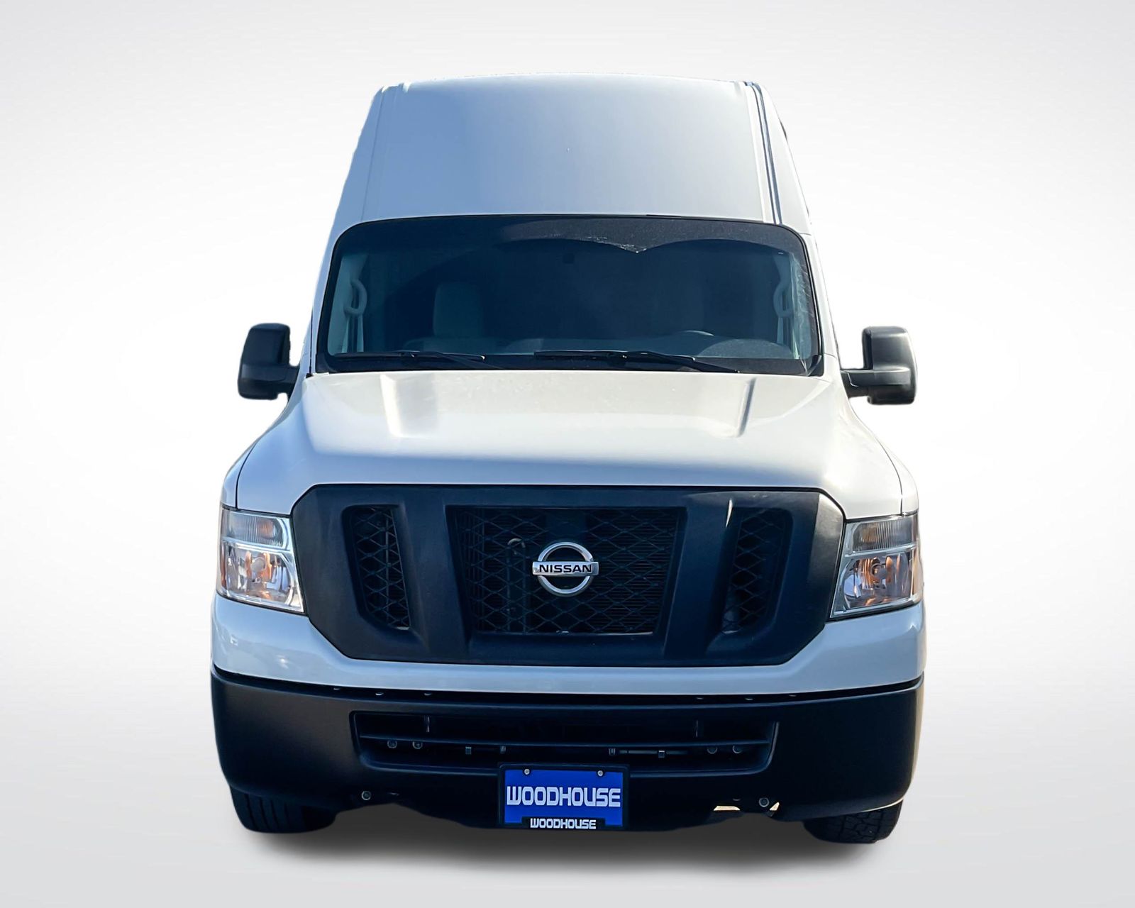 2021 Nissan NV2500 HD SV photo 2