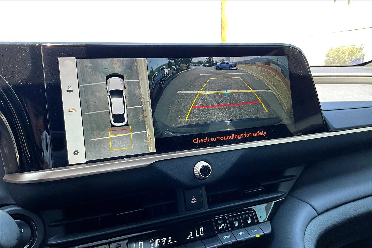 2025 Toyota Crown Platinum photo 25