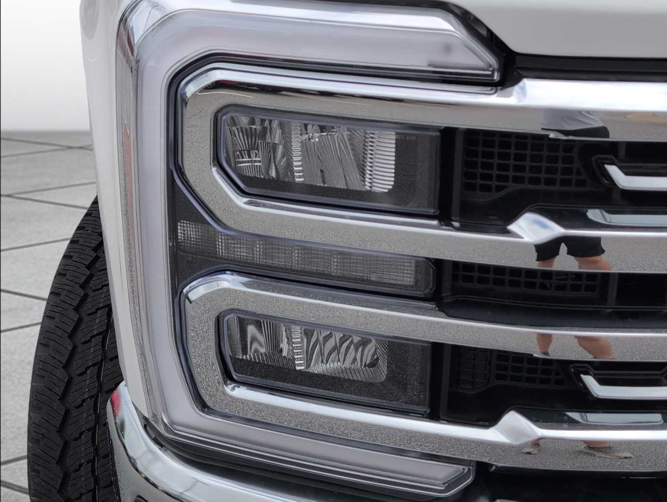 2025 Ford F-250 Lariat photo 3
