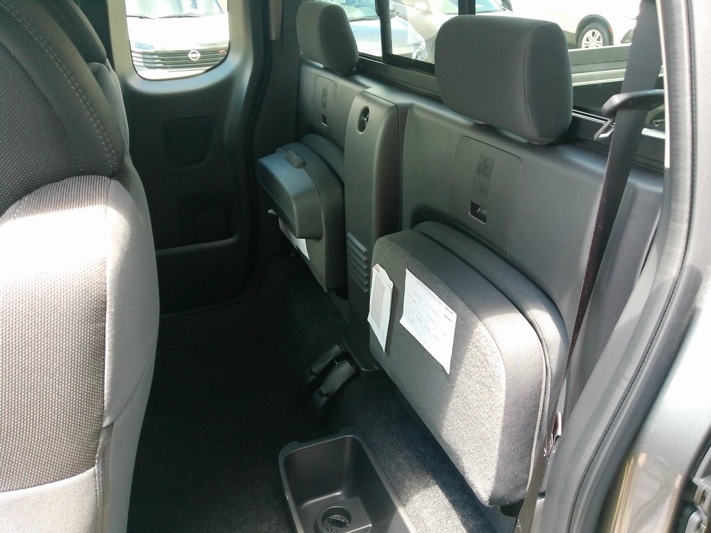 2025 Nissan Frontier King Cab SV photo 20