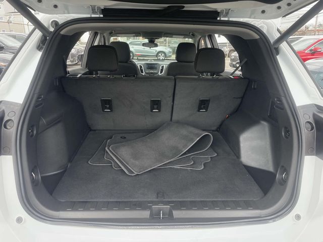 2024 Chevrolet Equinox LT photo 4