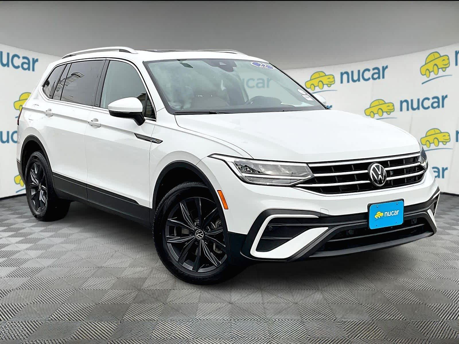 2022 Volkswagen Tiguan SE's photo