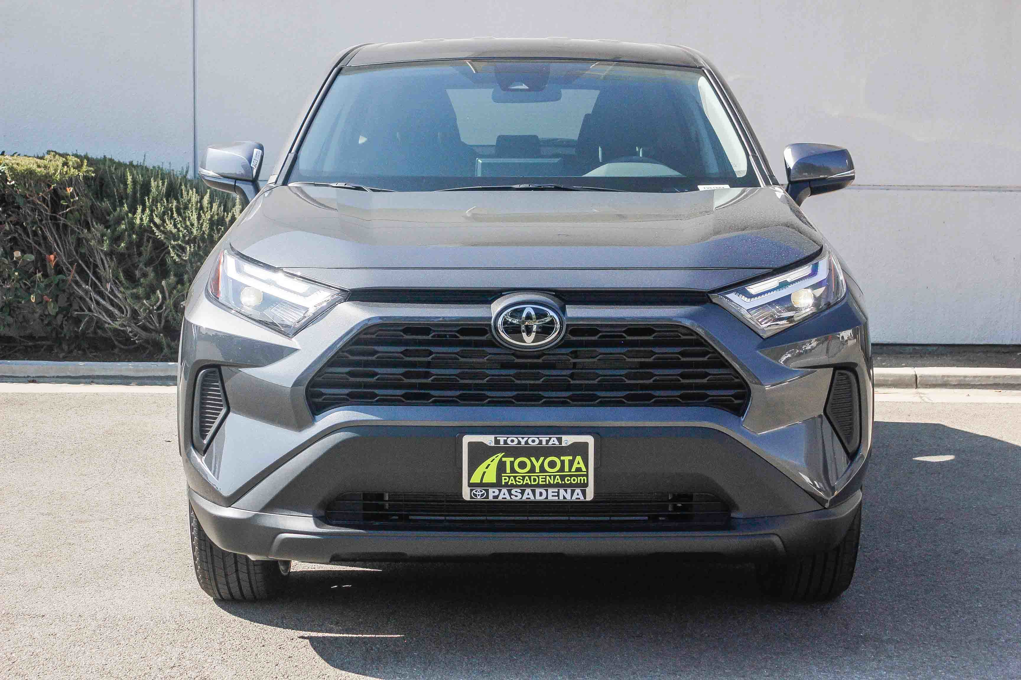 2025 Toyota RAV4 LE photo 2