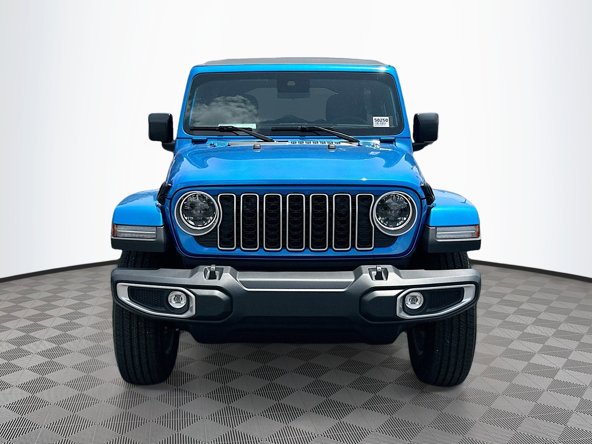 2025 Jeep Wrangler Sahara photo 2