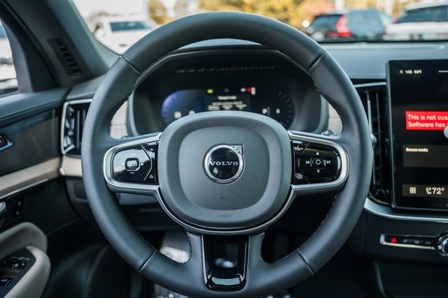 2026 Volvo XC90 photo 25
