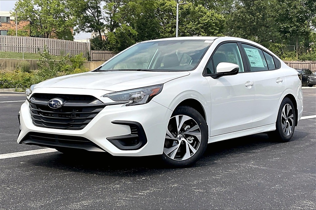2025 Subaru Legacy Premium photo 2