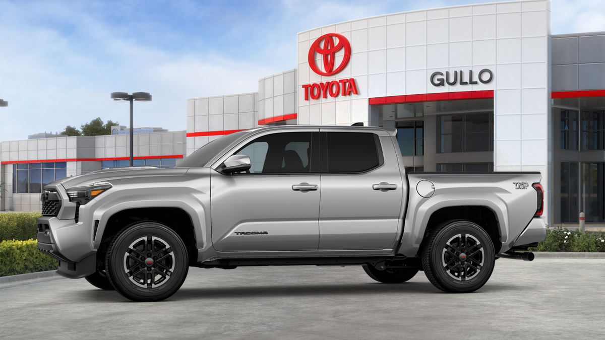 2026 Toyota Tacoma TRD Sport Double Cab photo 3