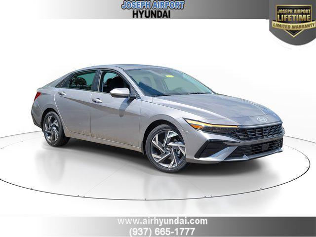 2025 Hyundai Elantra SEL's photo