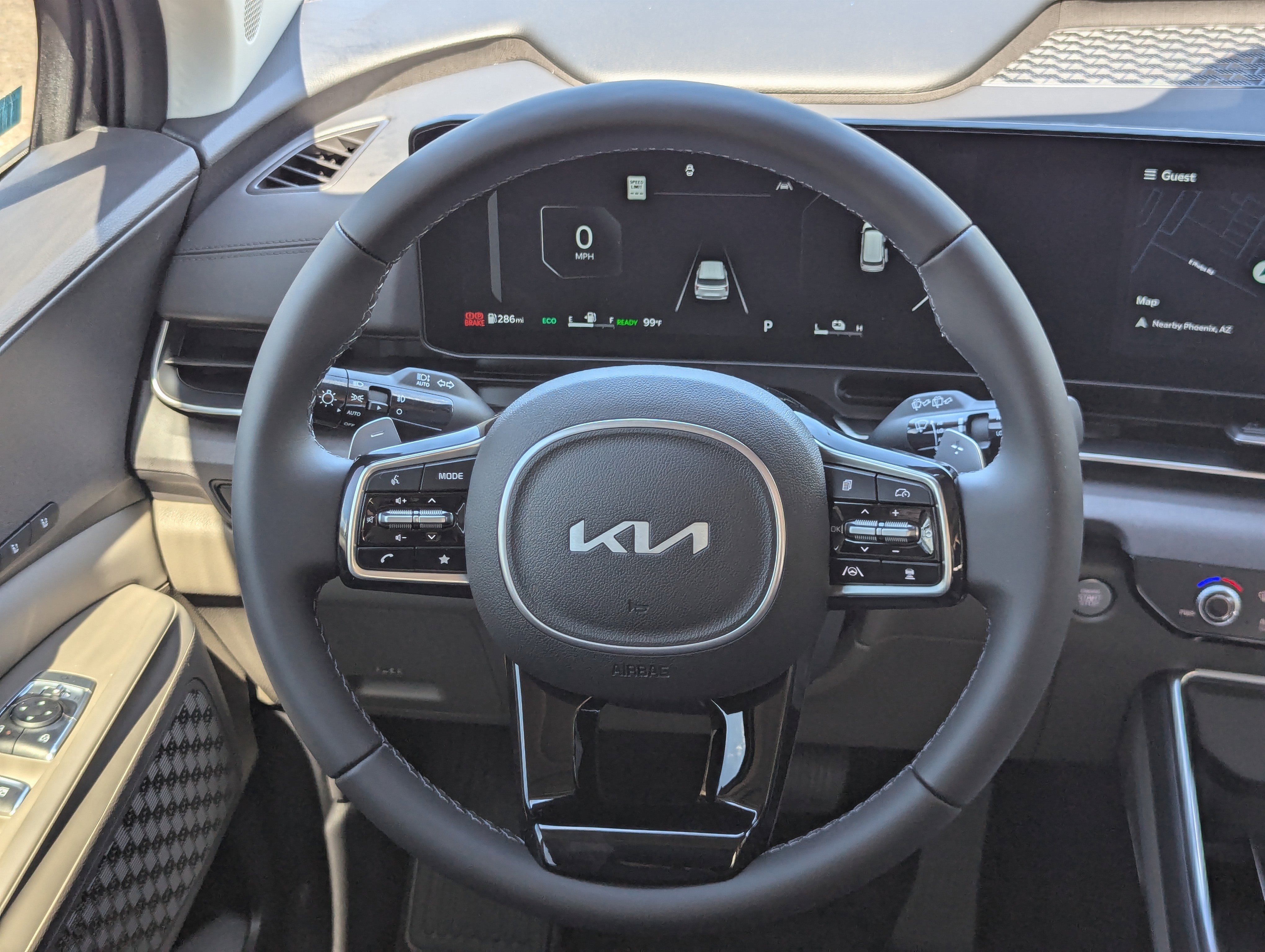 2026 Kia Carnival SX photo 5