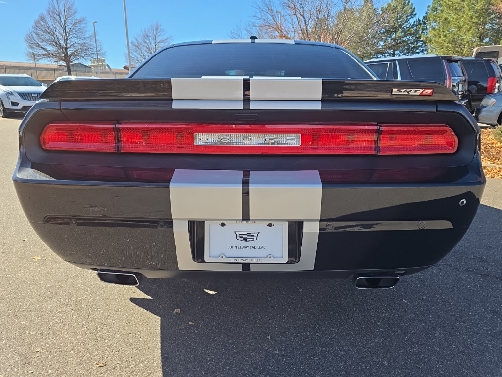 2013 Dodge Challenger SRT8 photo 4