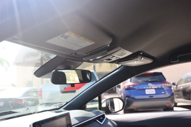 2020 Toyota Corolla SE photo 11