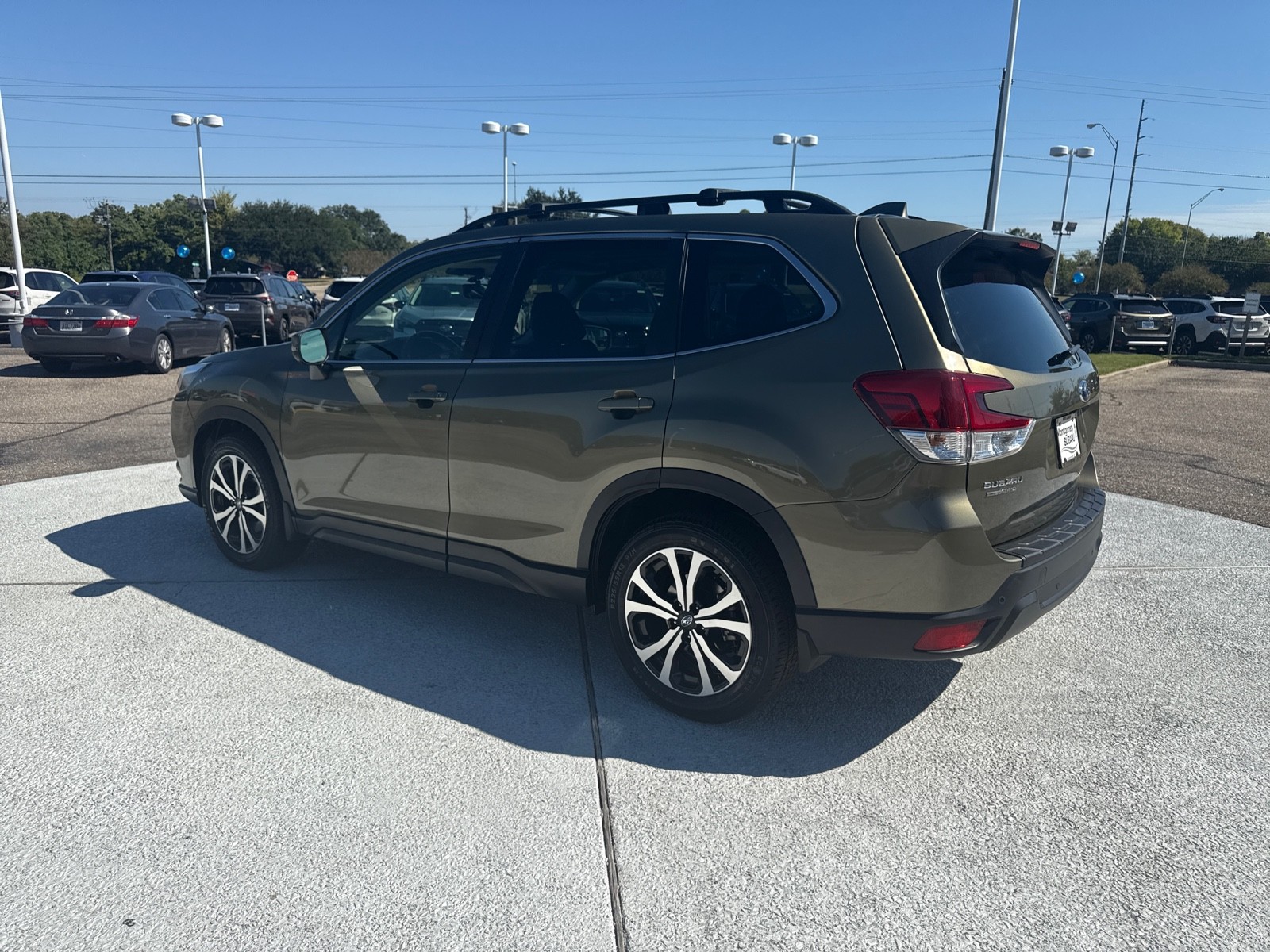 2023 Subaru Forester Limited photo 3