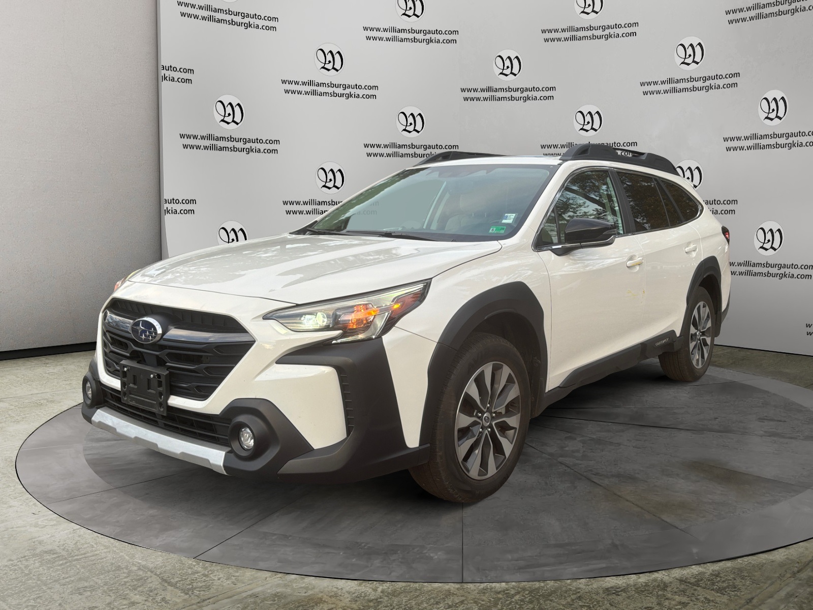 2024 Subaru Outback Limited's photo