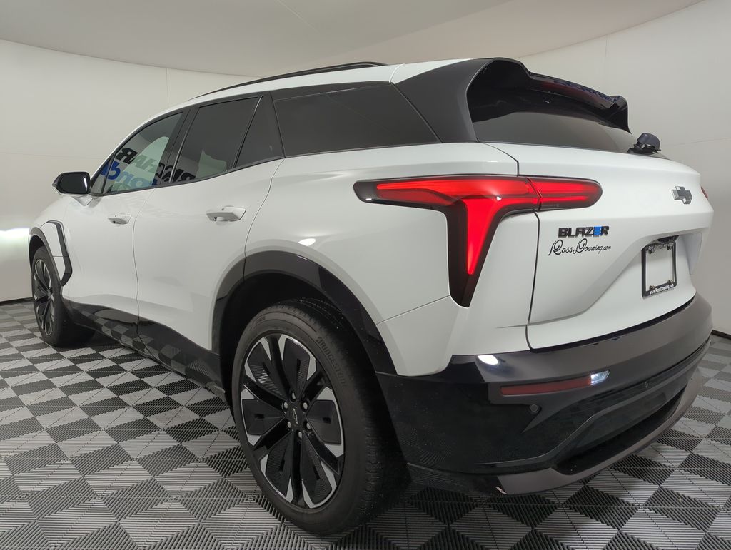 Used 2024 Chevrolet Blazer EV RS with VIN 3GNKDHRKXRS196610 for sale in Baton Rouge, LA