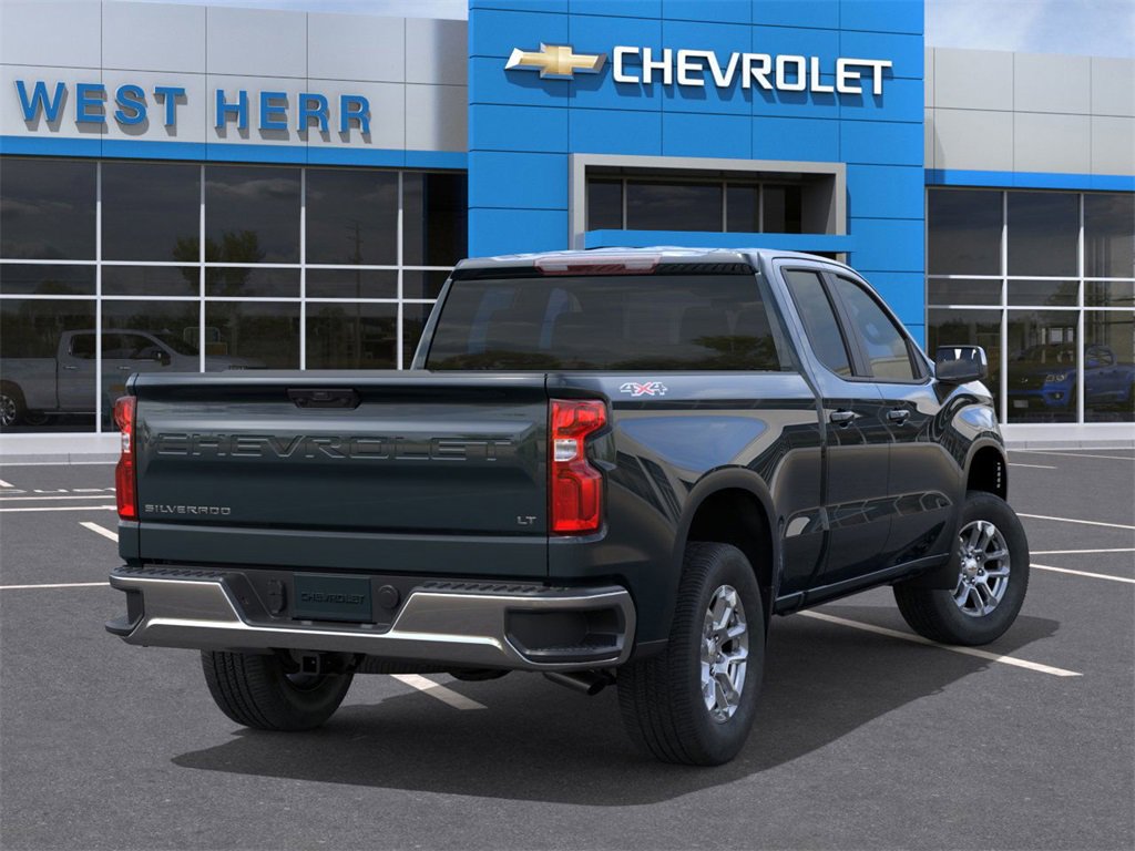 2026 Chevrolet Silverado 1500 LT photo 3