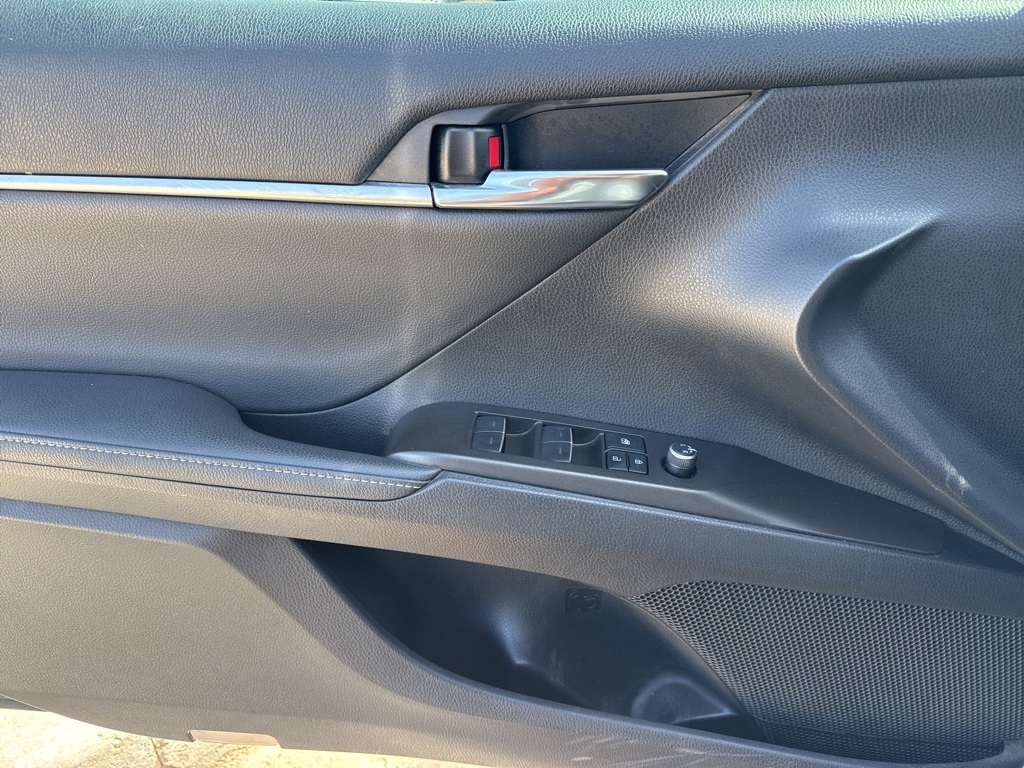 2023 Toyota Camry XSE V6 photo 7