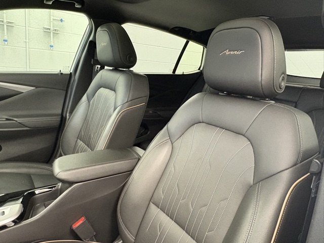 2025 Buick Envista Avenir photo 8