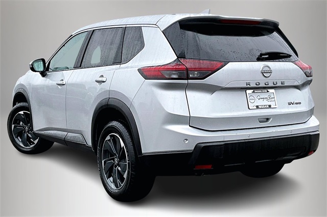 2024 Nissan Rogue SV photo 4