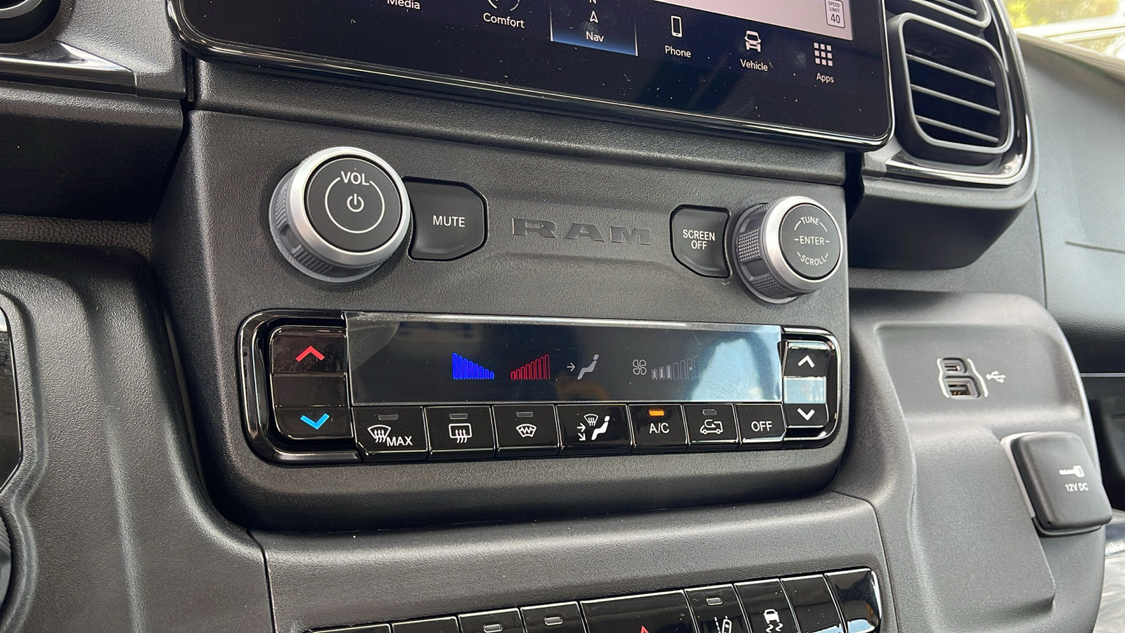 2024 Ram ProMaster 3500 photo 17