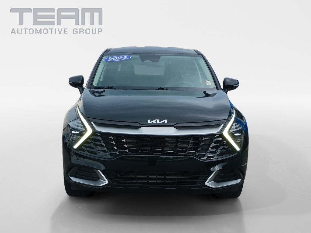 2024 Kia Sportage EX photo 2