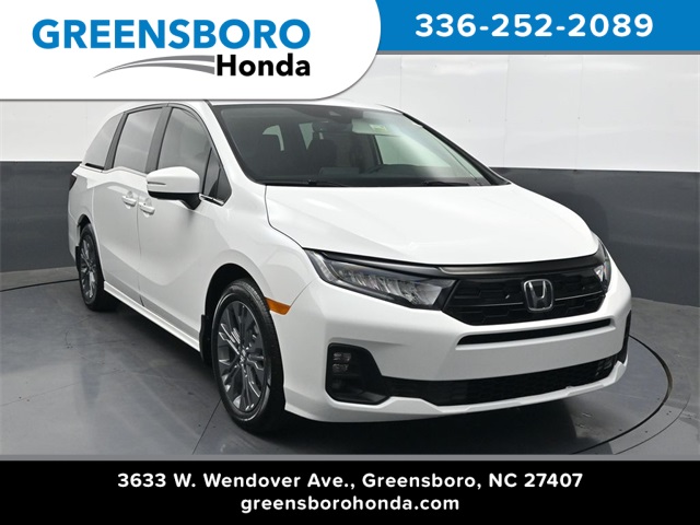 2026 Honda Odyssey Touring's photo