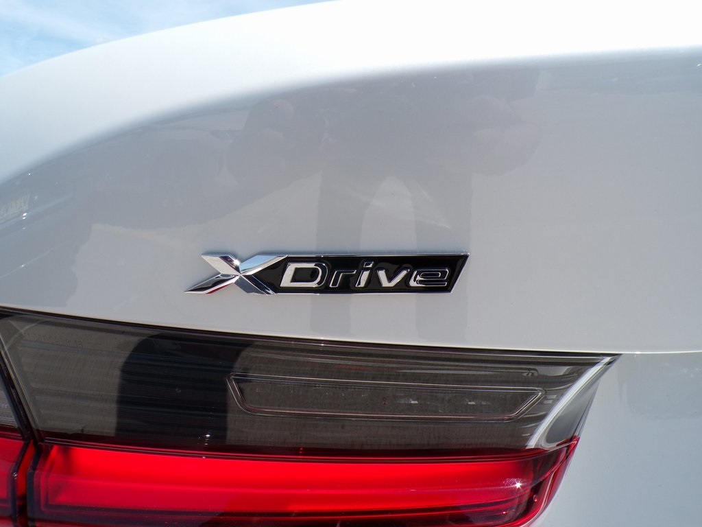 2025 Bmw 330i xDrive photo 25