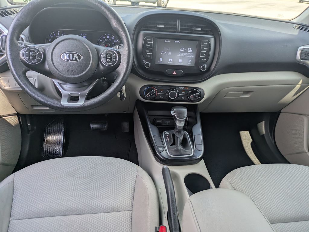 2020 Kia Soul LX S X-Line photo 19