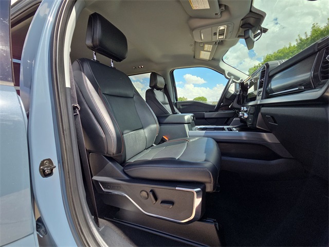 2023 Ford F-450 photo 23
