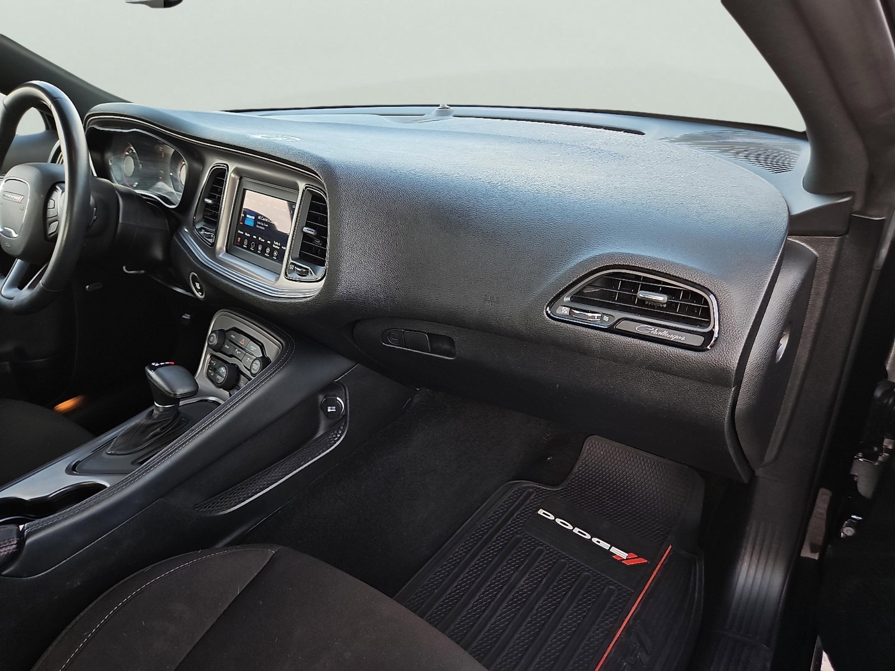 2023 Dodge Challenger GT photo 17