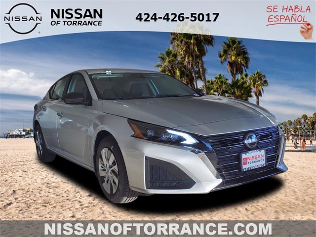 2025 Nissan Altima S's photo