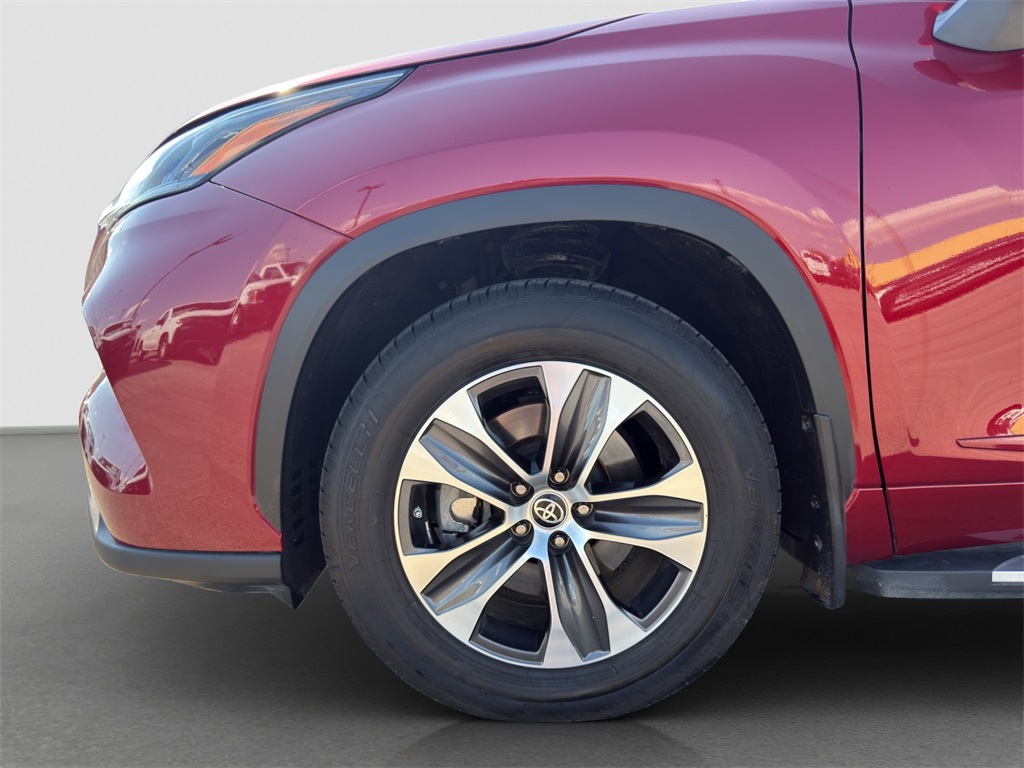 2022 Toyota Highlander XLE photo 21