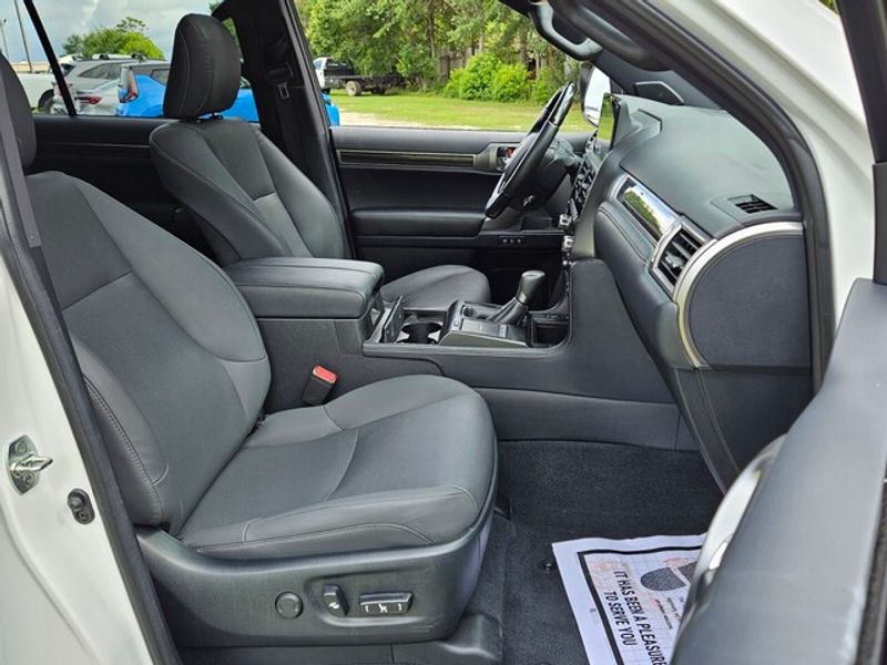 2023 Lexus GX 460 Premium photo 15