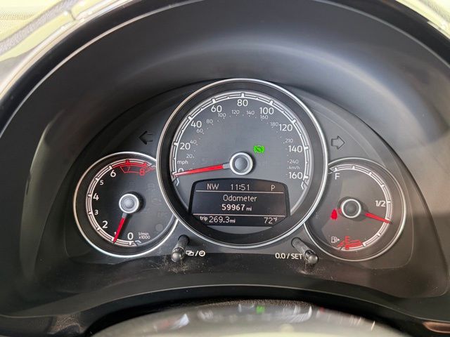 2017 Volkswagen Beetle 1.8T Classic photo 22