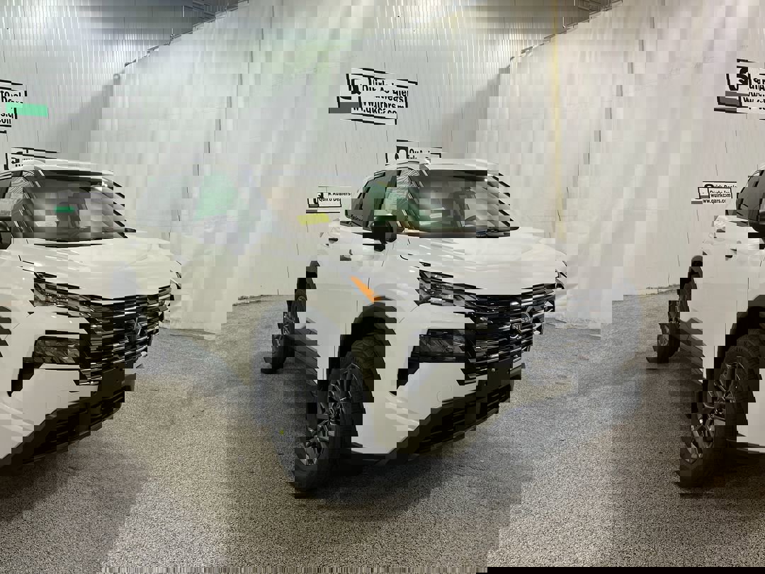 2026 Nissan Rogue S's photo