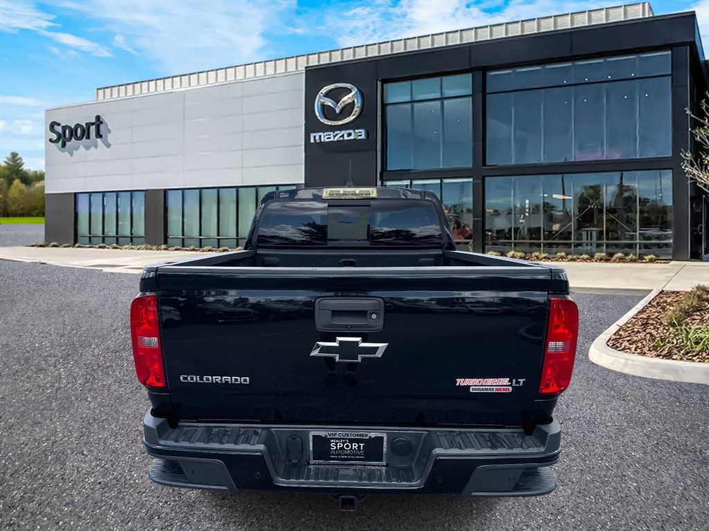 2019 Chevrolet Colorado LT photo 3