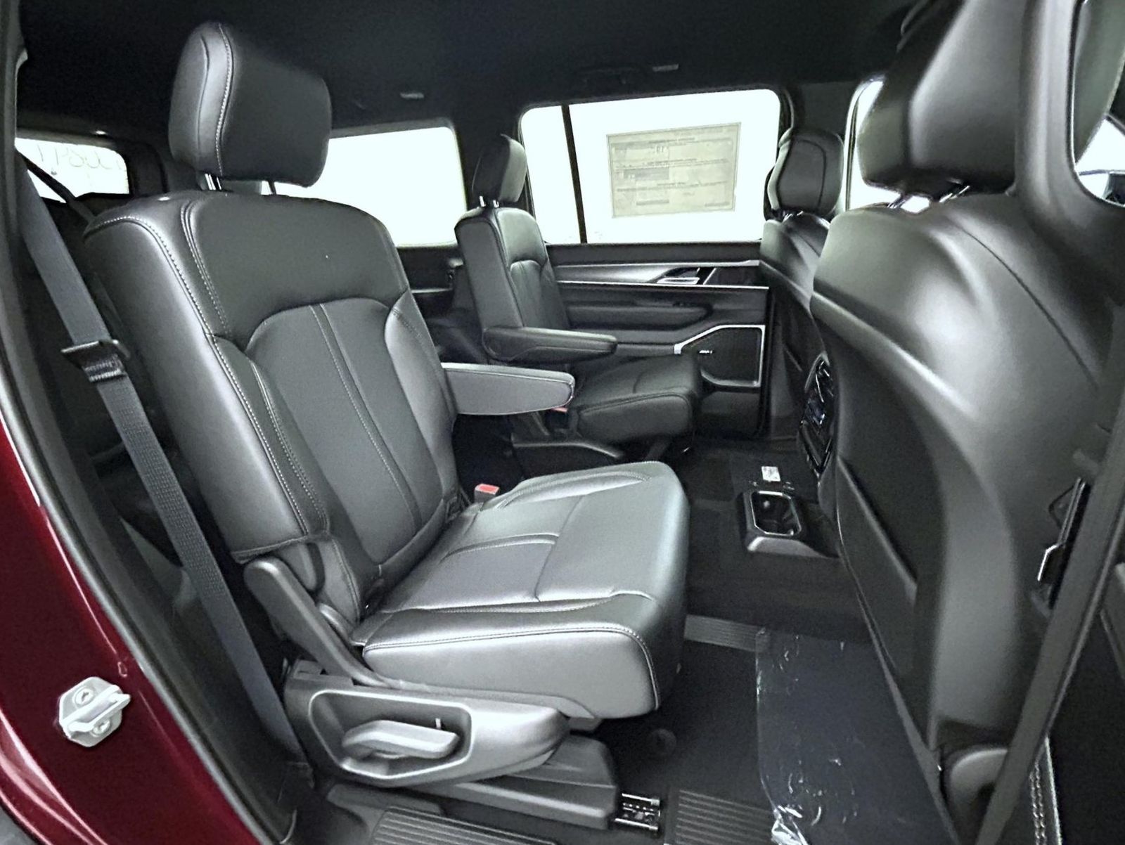 2025 Jeep Wagoneer Series II photo 17