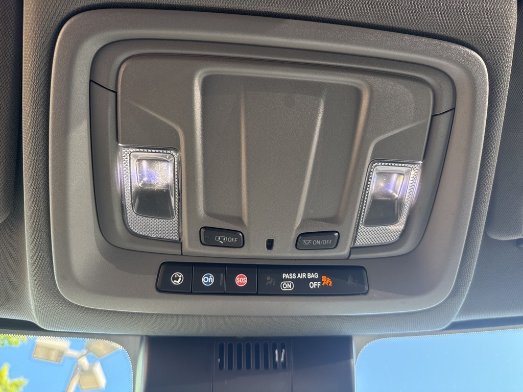 2023 Chevrolet Silverado 1500 Custom photo 42