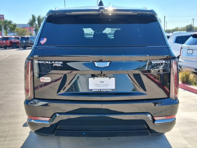 2026 Cadillac Escalade Sport photo 5