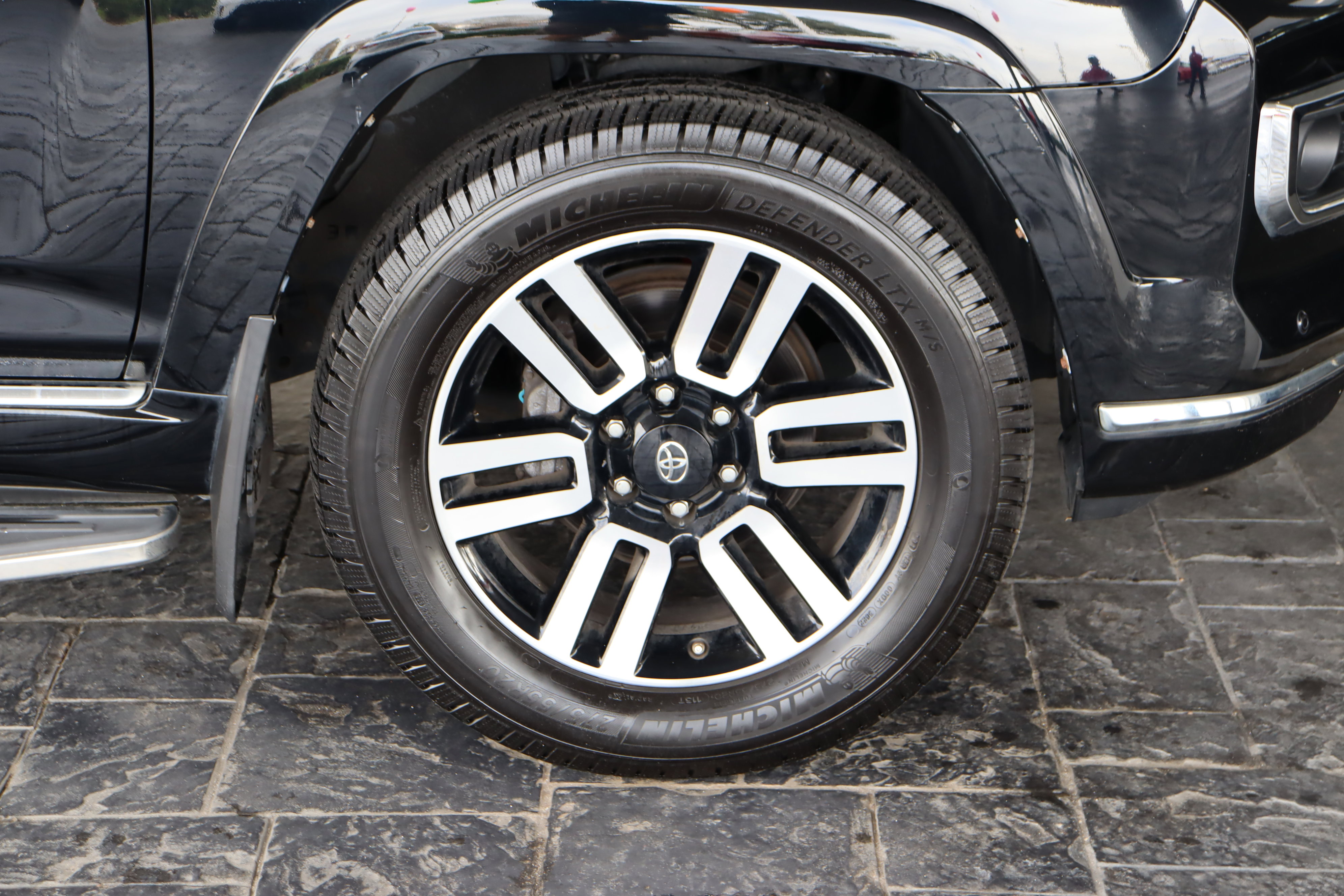 2019 Toyota 4Runner Limited photo 12