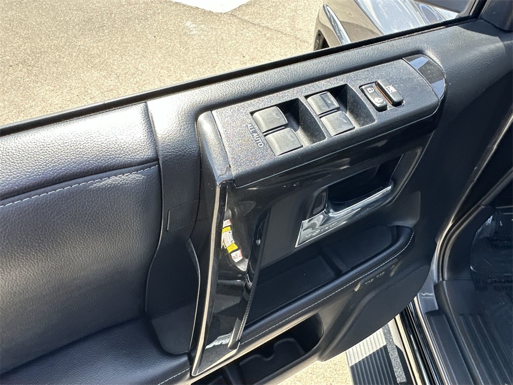2021 Toyota 4Runner Nightshade Edition photo 20