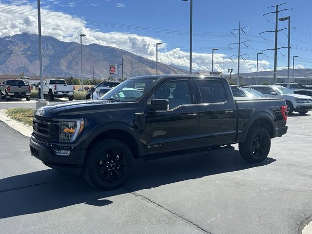 2023 Ford F-150 XLT photo 3