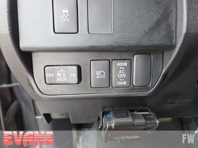 2023 Toyota Tacoma TRD Off-Road photo 13