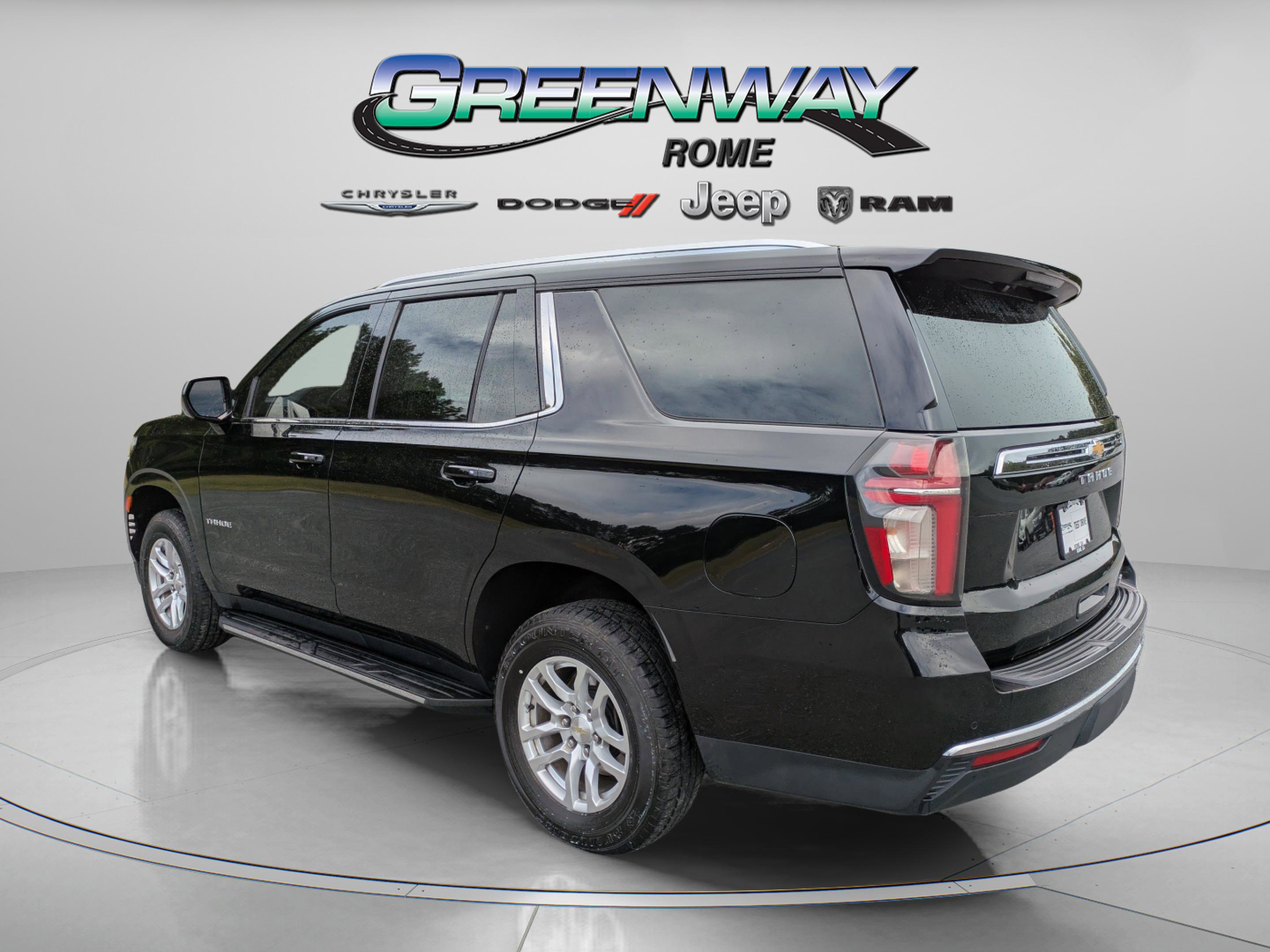 2021 Chevrolet Tahoe LT photo 2