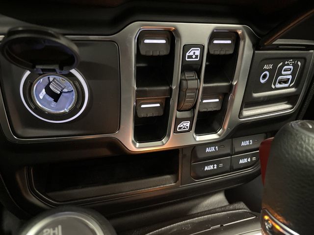 2025 Jeep Gladiator Sport S photo 23