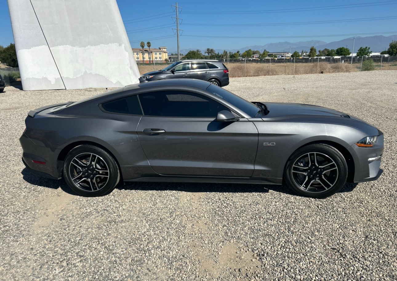 2021 Ford Mustang GT Premium photo 2
