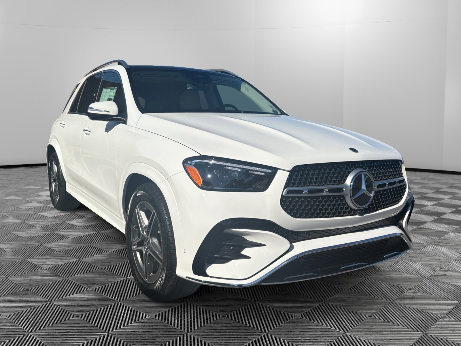 2026 Mercedes-Benz GLE GLE450's photo