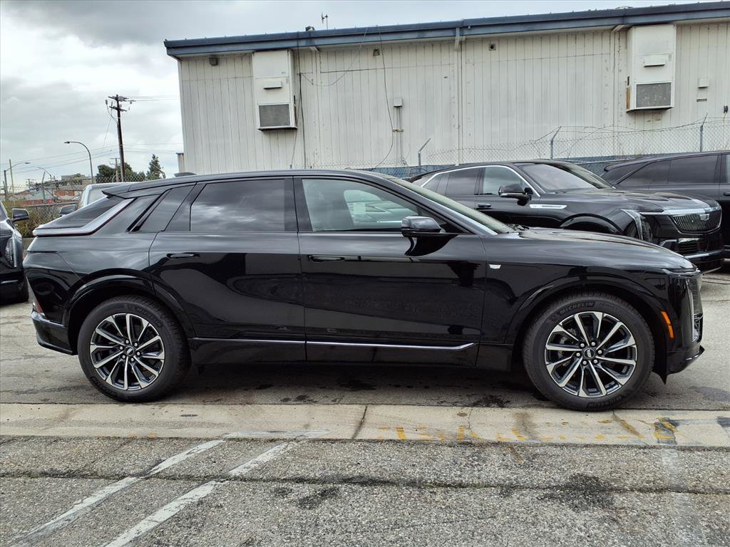 2026 Cadillac Lyriq Sport photo 4