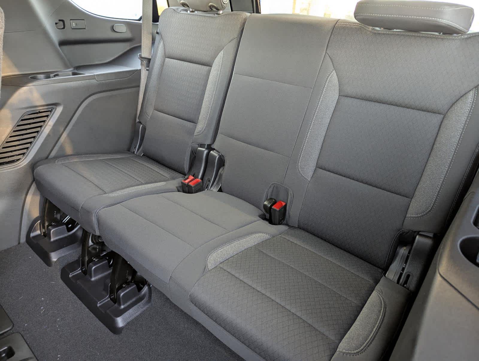 2025 Chevrolet Tahoe LS photo 14