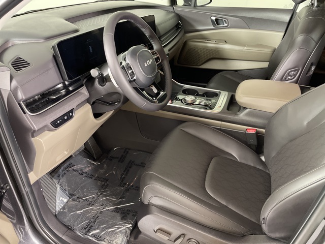2026 Kia Carnival EX photo 17